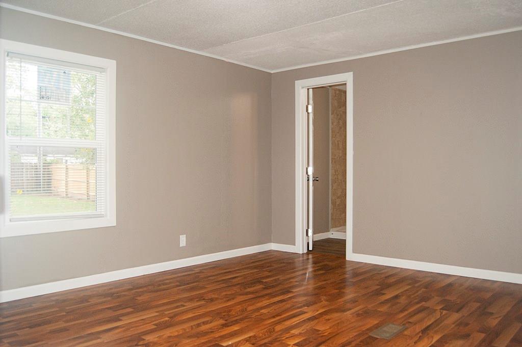 541 Rosemary Road Columbus, IN 47203 - Photo 11 of 15 Gallery Image 11