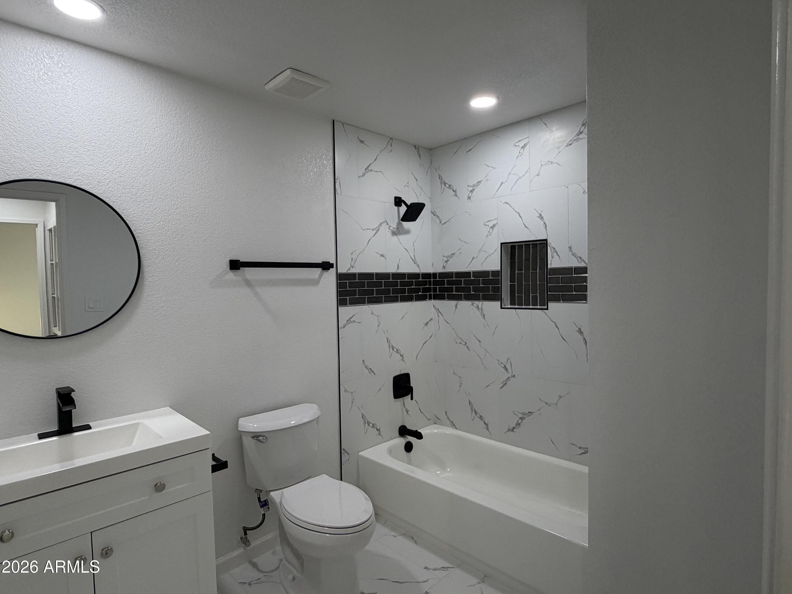 6829 West Monte Vista Road Phoenix, AZ 85035 - Photo 7 of 14