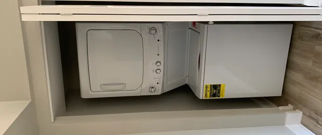 $1,500 | 8141 84th Place, Unit 1D, Justice, IL 60458