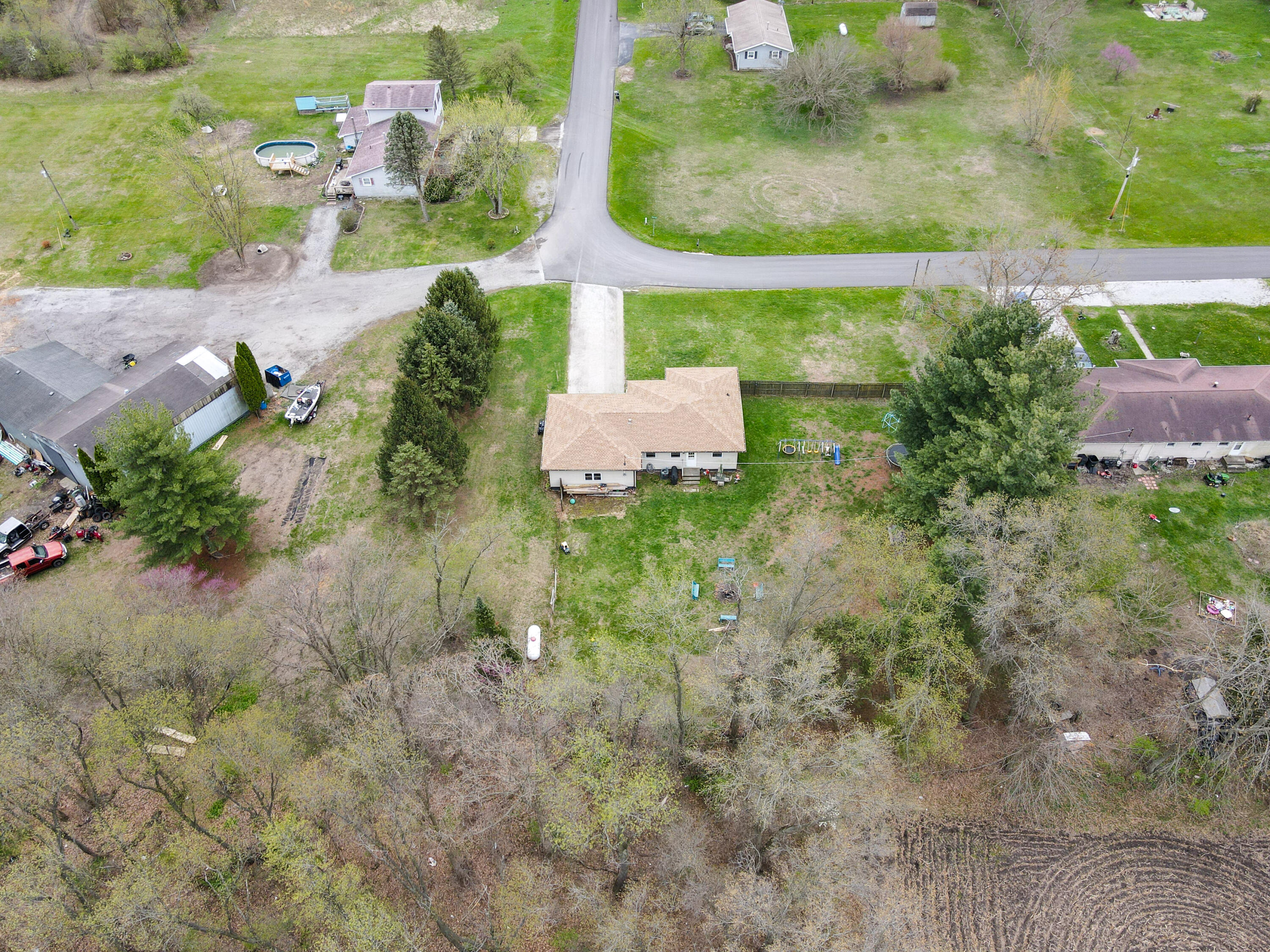 7612 Graefen Drive Demotte, IN 46310 - Photo 22 of 25 an aerial view of a house with a yard