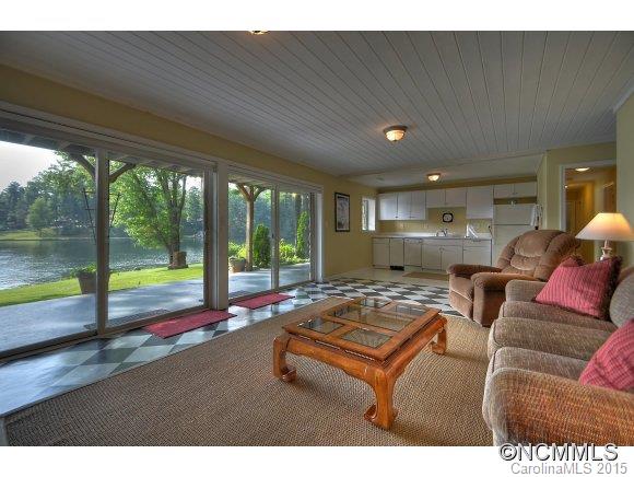 621 Blue Ridge Road Lake Toxaway, NC 28747 - Photo 22 of 24 Gallery Image 22