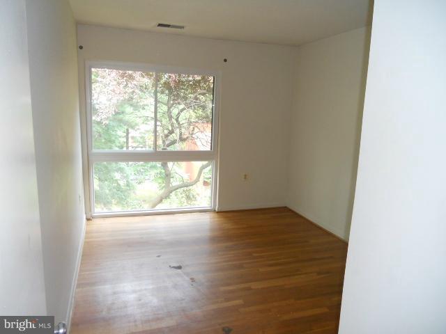 11172 Saffold Way Reston, VA 20190 - Photo 15 of 17 Bedroom 2
