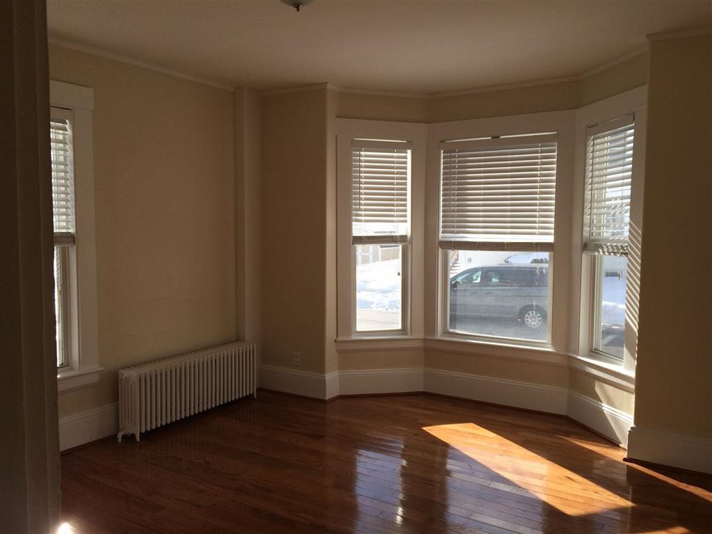 19 East Street Dover, NH 03820 - Photo 5 of 28