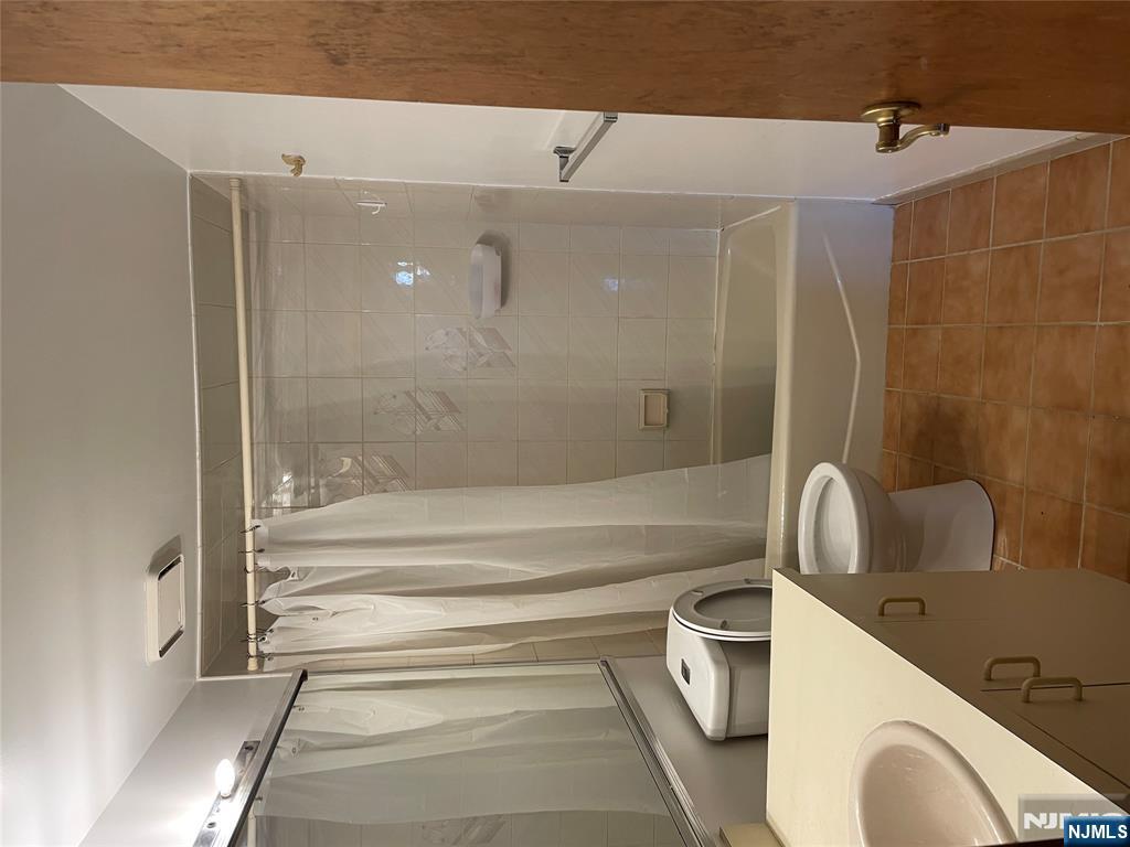 633 Palisade Avenue, Unit 3C Cliffside Park, NJ 07010 - Photo 10 of 13