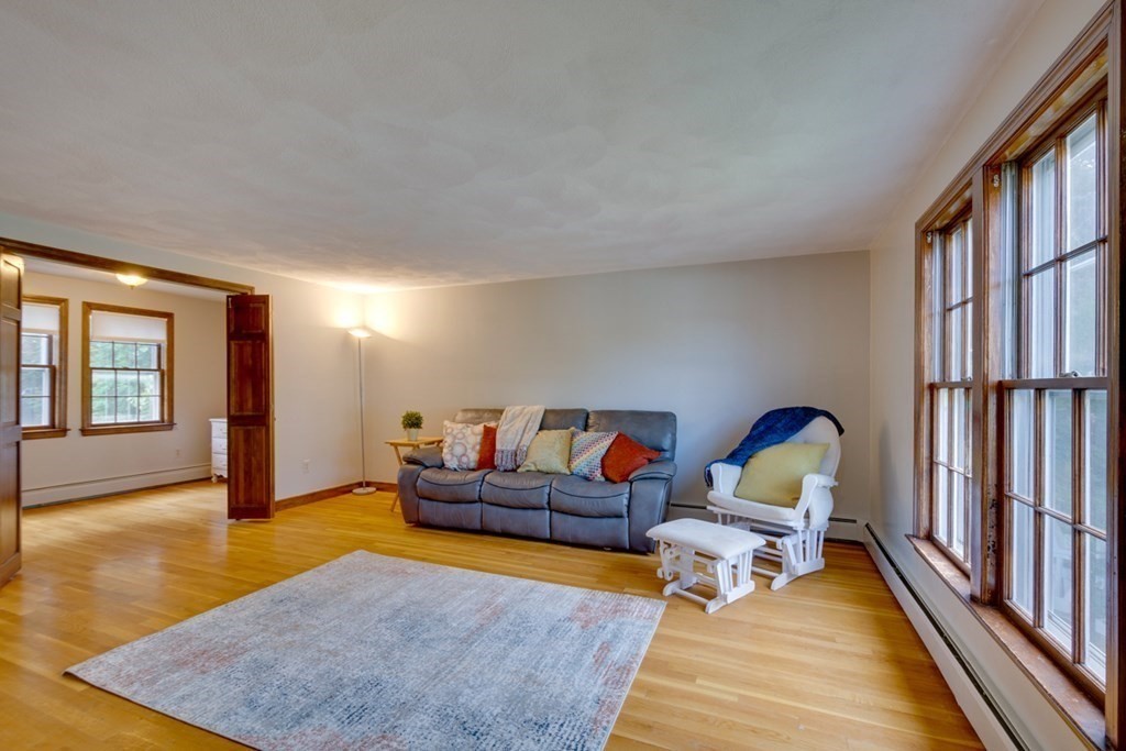 2 Robin Road Milford, MA 01757 - Photo 4 of 40 Gallery Image 4