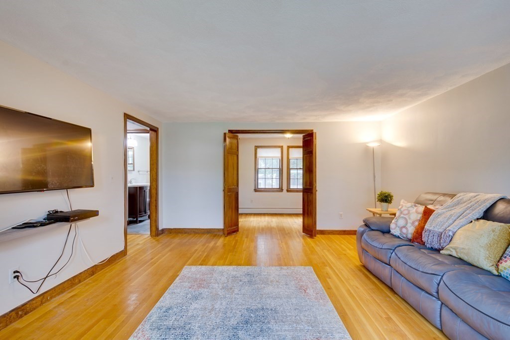 2 Robin Road Milford, MA 01757 - Photo 5 of 40 Gallery Image 5