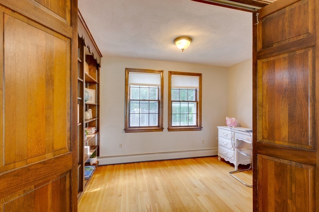 2 Robin Road Milford, MA 01757 - Photo 7 of 40 Gallery Image 7