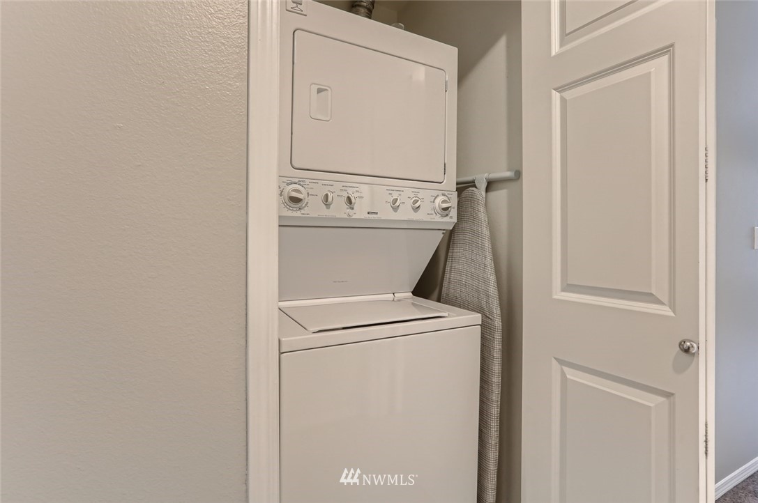 13400 Dumas Road, Unit E3 Mill Creek, WA 98012 - Photo 22 of 28 a view of washer and dryer