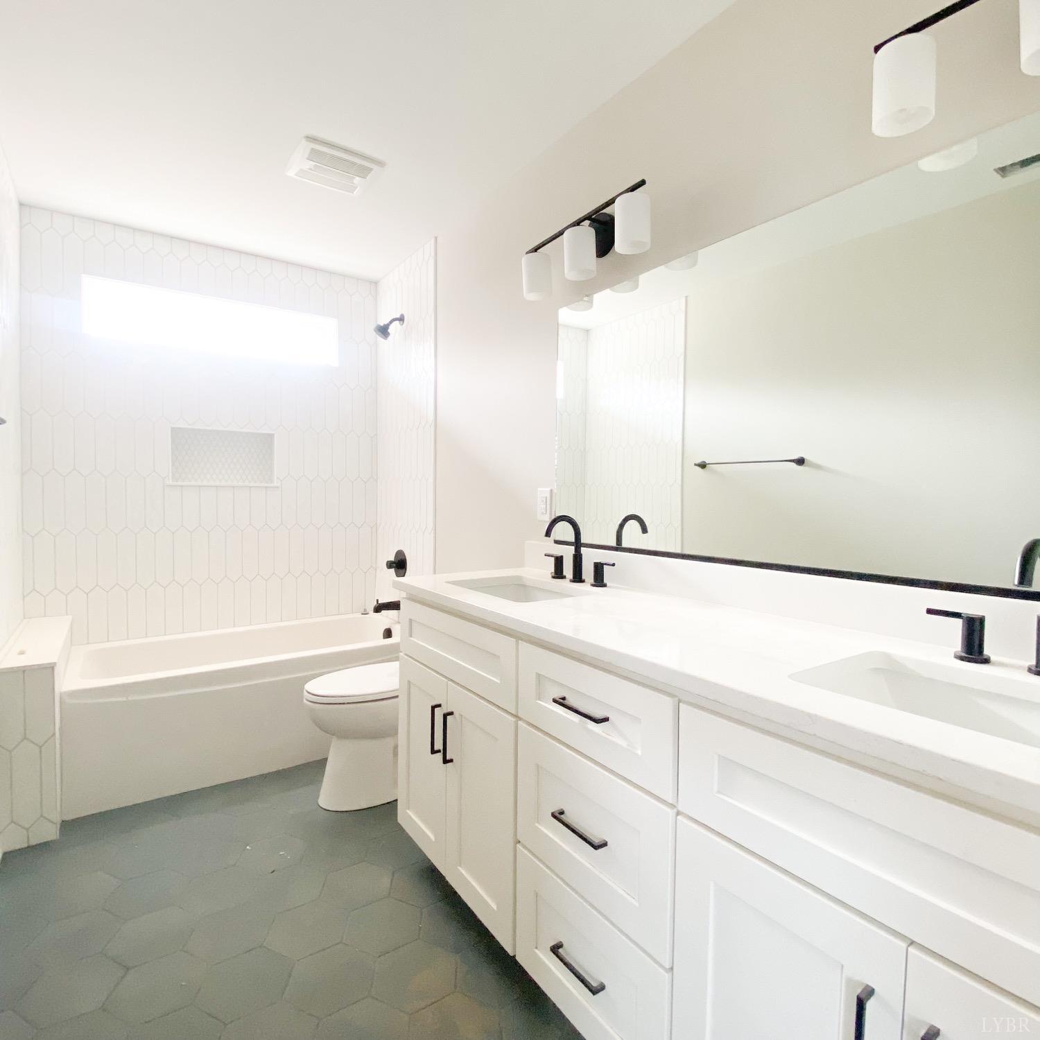 1805 Moormans Road Lynchburg, VA 24501 - Photo 4 of 7 Gallery Image 4