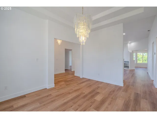 $630,000 | 642 East Pioneer Loop, La Center, WA 98629