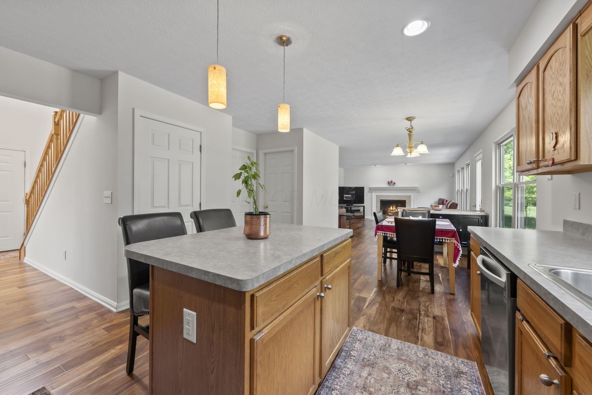 2385 Reeves Avenue Lewis Center, OH 43035 - Photo 10 of 59 20-web-or-mls-DSC08297