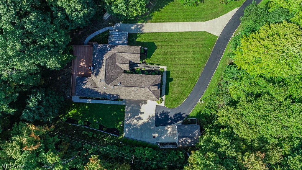 10331 Sherman Road Chardon, OH 44024 - Photo 7 of 35 Gallery Image 7