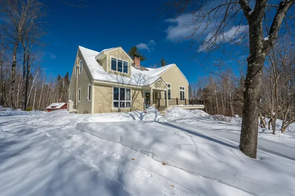 $745,000 | 112 Apple Hill Road, Sunapee, NH 03782