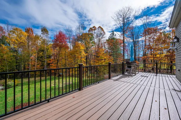 $745,000 | 112 Apple Hill Road, Sunapee, NH 03782