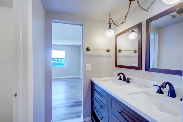 $2,700 | 410 Wilma Circle, Unit 303, Riviera Beach, FL 33404