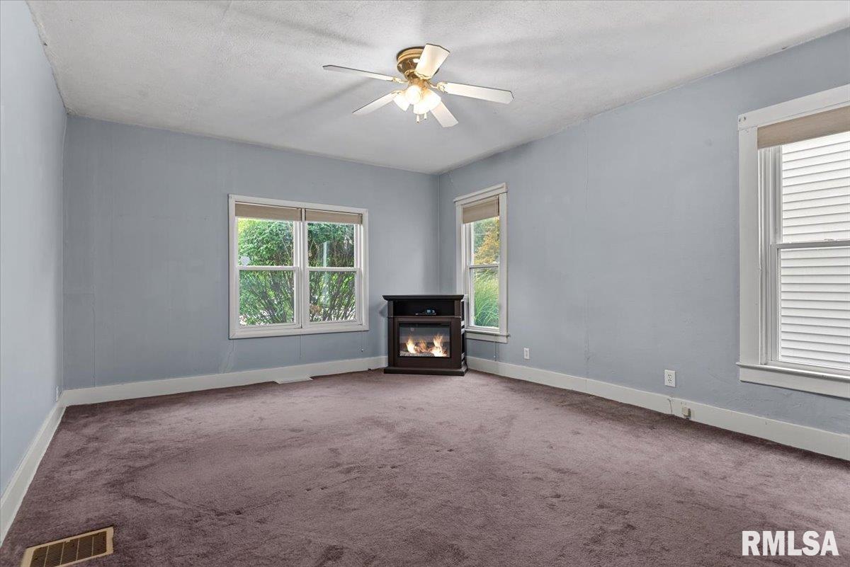 509 South Walnut Street Rochester, IL 62563 - Photo 16 of 31 Gallery Image 16