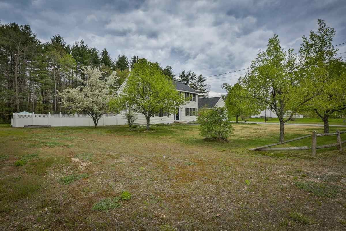 83 Back River Road Merrimack, NH 03054 - Photo 2 of 40