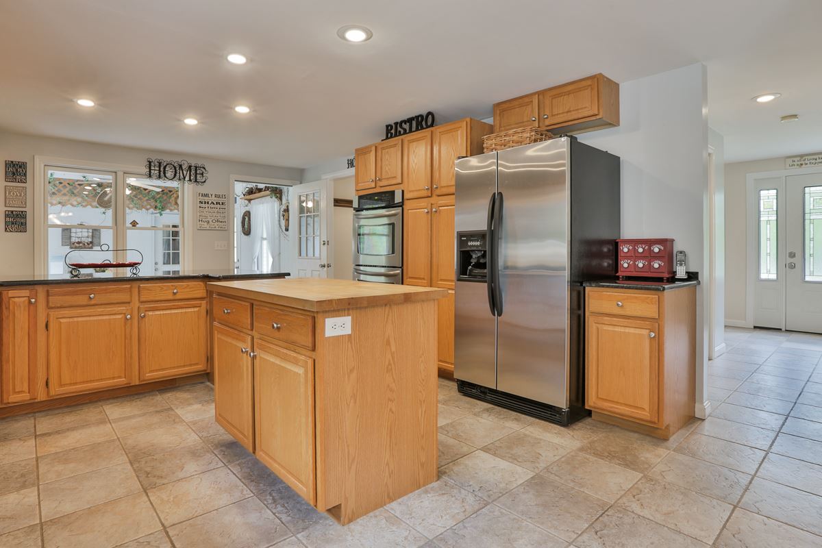 83 Back River Road Merrimack, NH 03054 - Photo 11 of 40