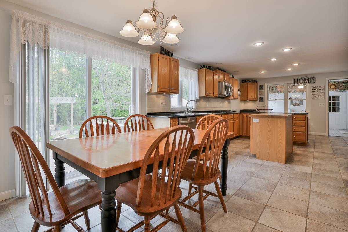 83 Back River Road Merrimack, NH 03054 - Photo 13 of 40