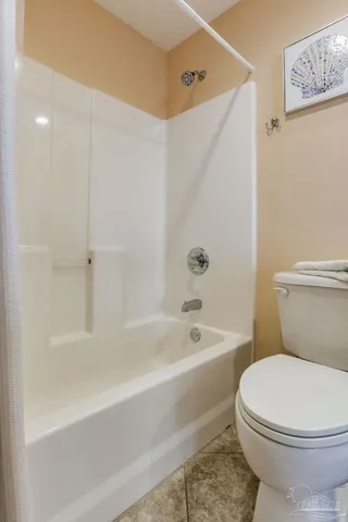 $985,000 | 521 West Beach Boulevard, Unit 702, Gulf Shores, AL 36542