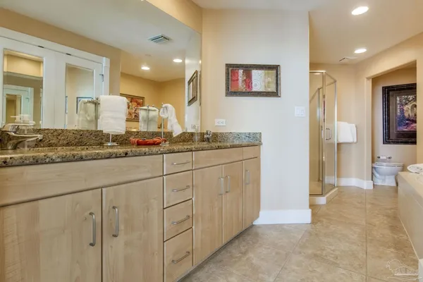 $985,000 | 521 West Beach Boulevard, Unit 702, Gulf Shores, AL 36542