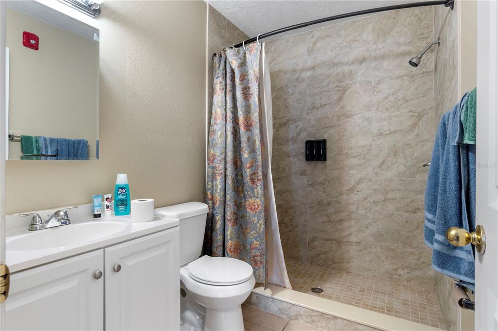 1029 Pine Ridge Circle Brandon, FL 33511 - Photo 19 of 30