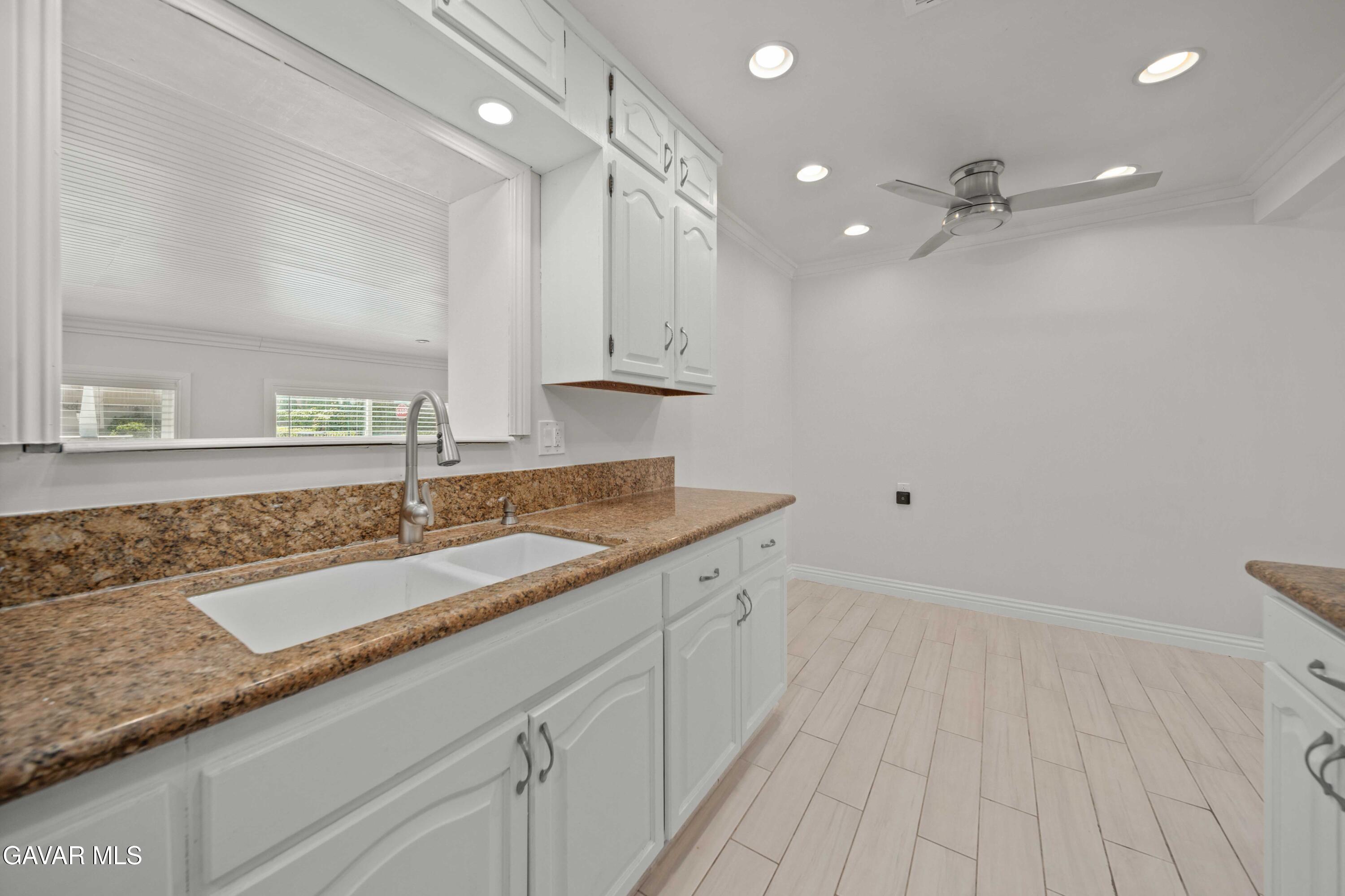 38818 Deer Run Road Palmdale, CA 93551 - Photo 11 of 33 38818 Deer Run Rd -11