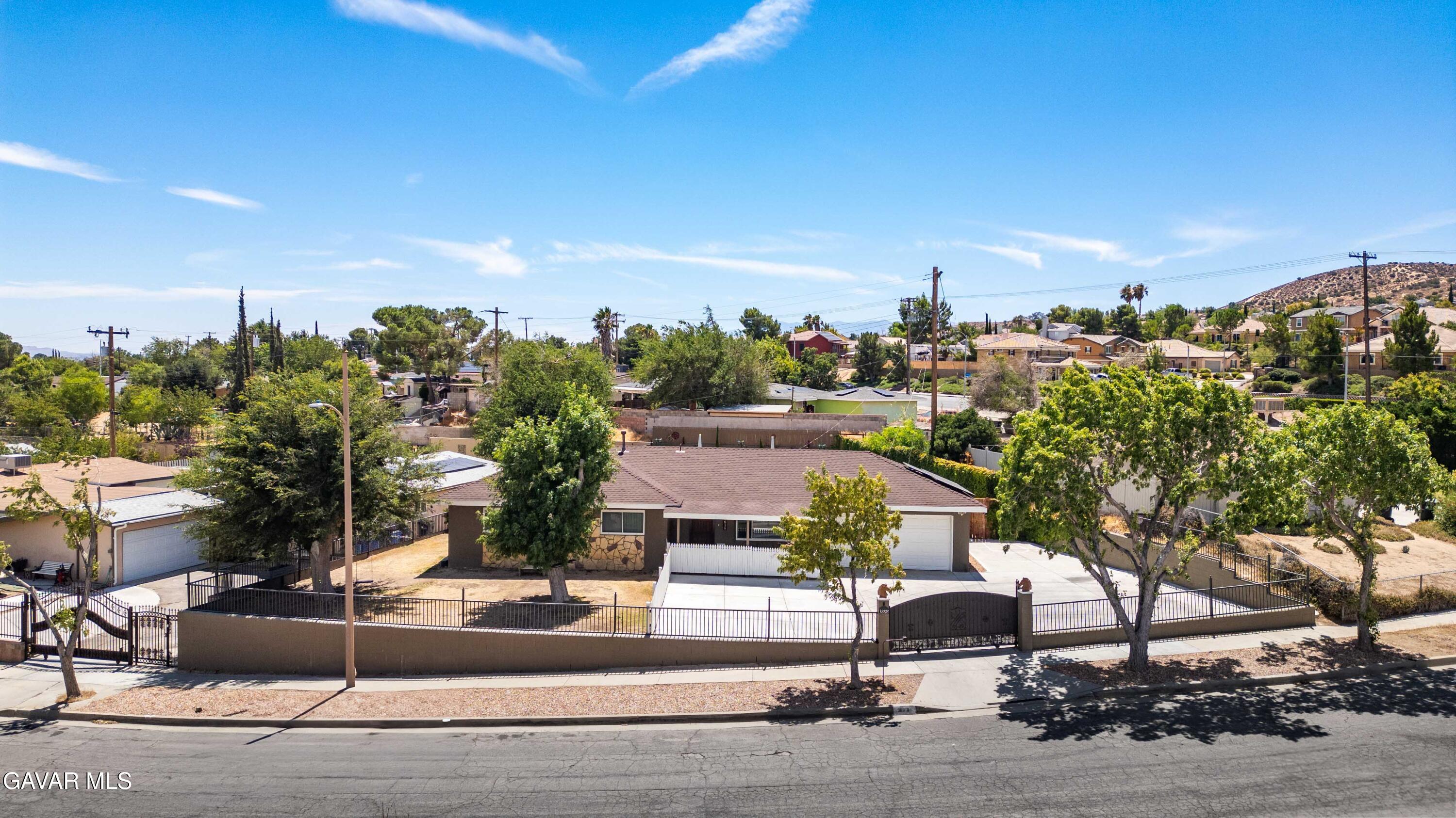 38818 Deer Run Road Palmdale, CA 93551 - Photo 2 of 33 38818 Deer Run Rd -2