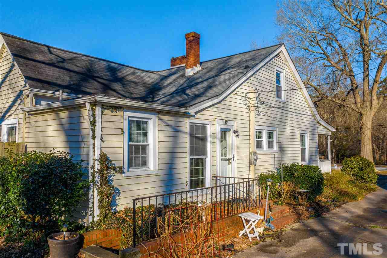 336 South Morgan Street Roxboro, NC 27573 - Photo 3 of 30 Gallery Image 3