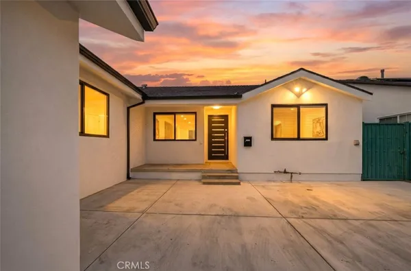 $4,200 | 15753 Cohasset Street, Van Nuys, CA 91406