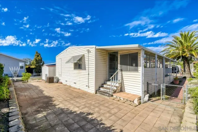 $190,000 | 15420 Olde Highway 80, Unit 127, El Cajon, CA 92021