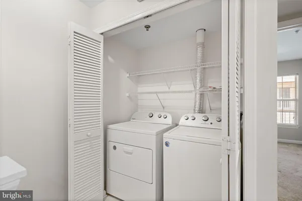 $3,200 | 177 Martin Lane, Alexandria, VA 22304