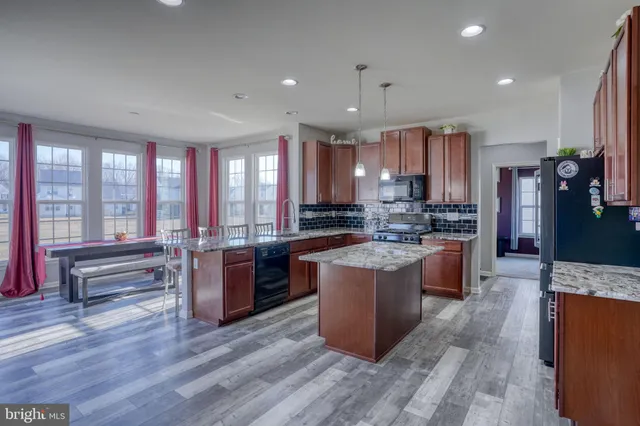 $575,000 | 216 Edgar Road, Townsend, DE 19734