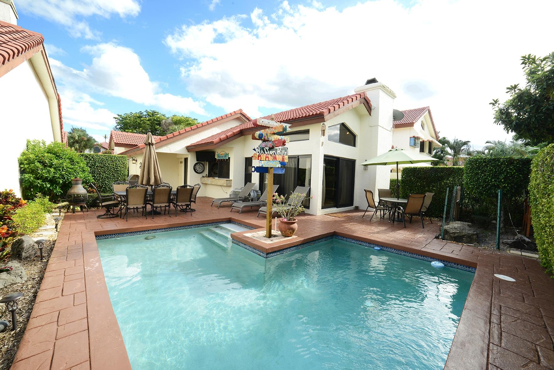 21717 Club Villa Terrace Boca Raton, FL 33433 - Photo 20 of 22 POOL