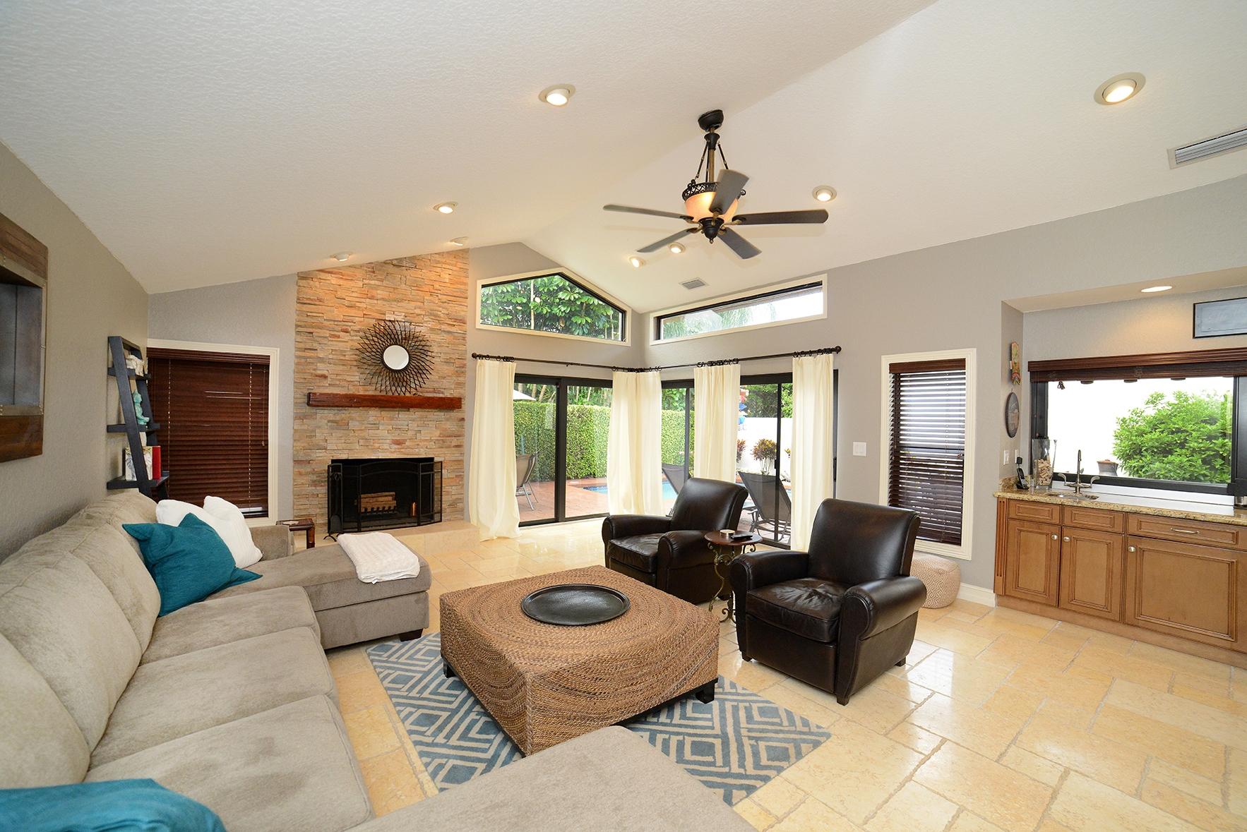 21717 Club Villa Terrace Boca Raton, FL 33433 - Photo 3 of 22 OPEN LIVING AREA