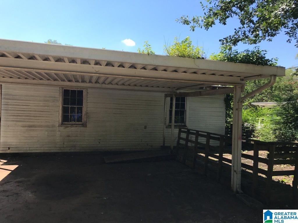 305 Woodward Road Birmingham, AL 35228 - Photo 2 of 9