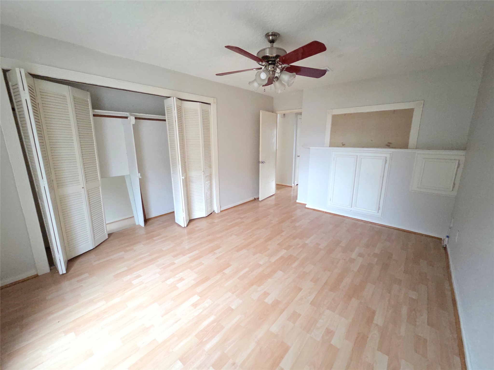 2443 Spring Dusk Drive Spring, TX 77373 - Photo 6 of 11 a view of a livingroom with a ceiling fan