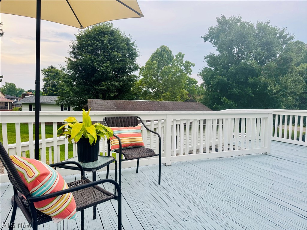 956 Braun Road Belpre, OH 45714 - Photo 4 of 44 DECK TO THE BACK RIGHT OF THE HOME