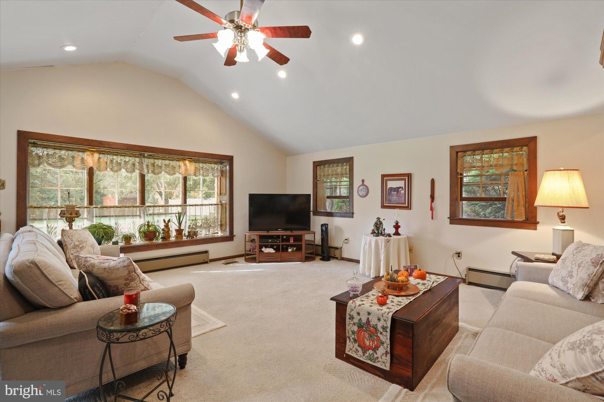 29 Eagle Mt Drive Richboro, PA 18954 - Photo 8 of 24