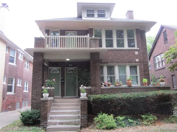 $1,475 | 1016 Beaconsfield Avenue, Grosse Pointe, MI 48230