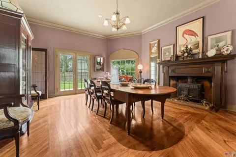 $895,000 | 7613 Sevenoaks Avenue, Baton Rouge, LA 70806