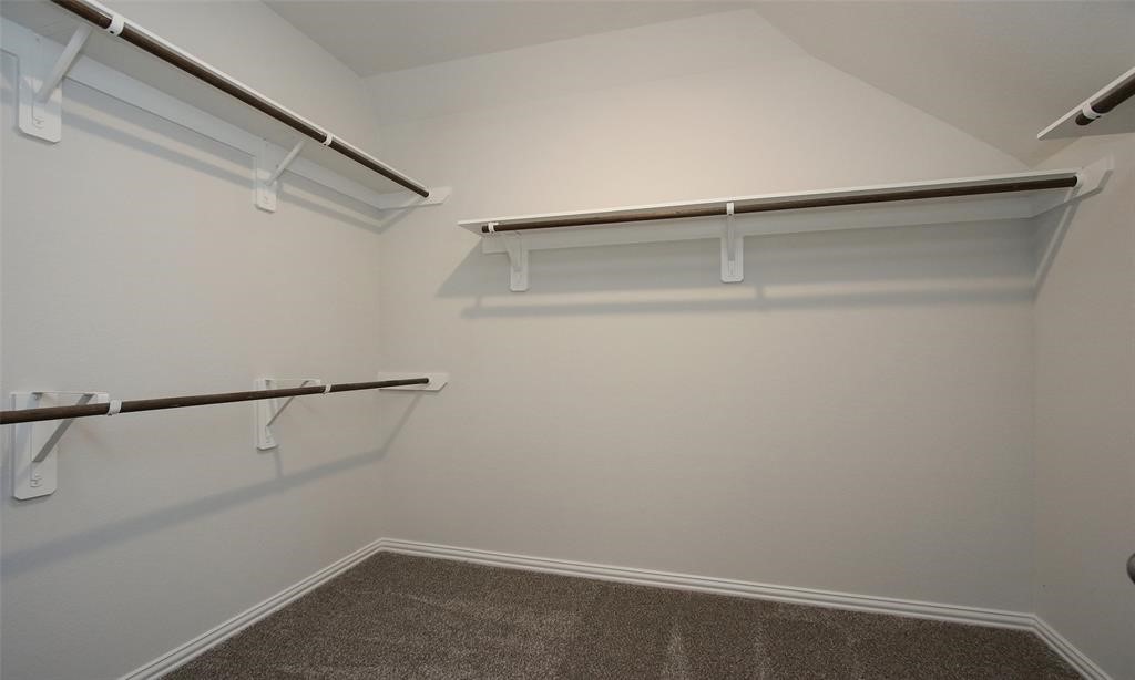 7124 Elgin Street Pearland, TX 77584 - Photo 12 of 14 Primary Closet (2021)