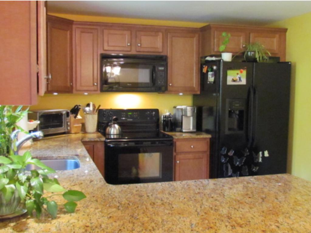 51 B Windham Road, Unit 51B Hudson, NH 03051 - Photo 8 of 22