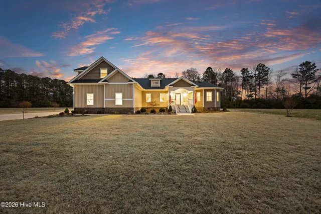 $674,900 | 135 Savannah Avenue, Grandy, NC 27939