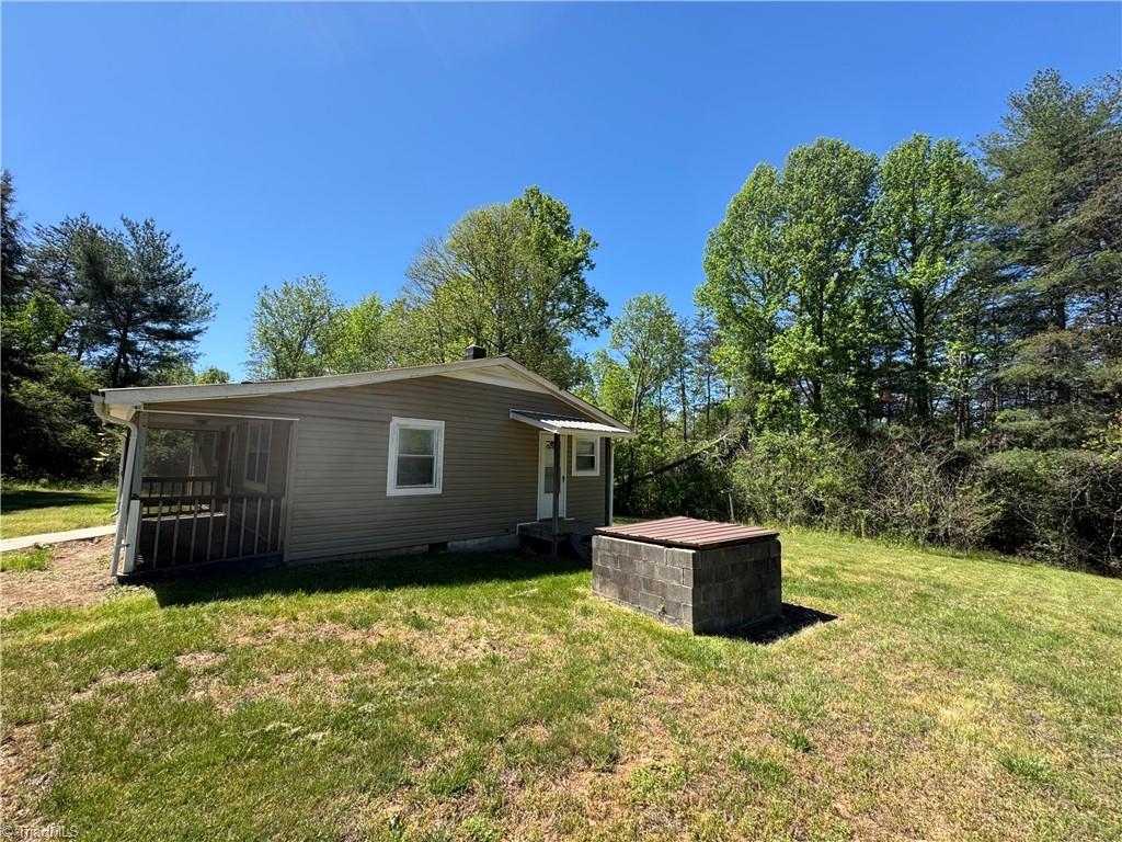 1460 Byrd Ridge Road North Wilkesboro, NC 28659 - Photo 10 of 26