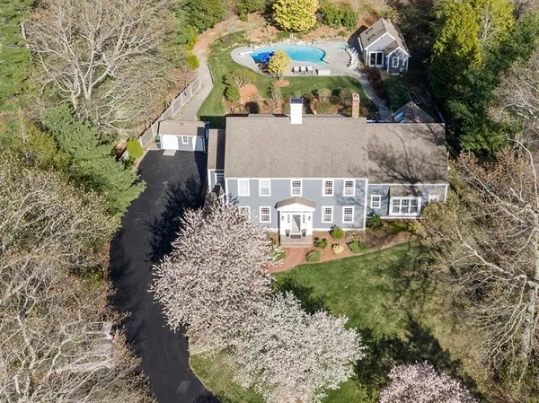 $1,299,000 | 35 Pokanoket Lane, Marshfield, MA 02050