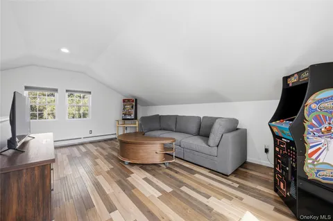 $525,000 | 7 Didio Lane, Montgomery, NY 12549