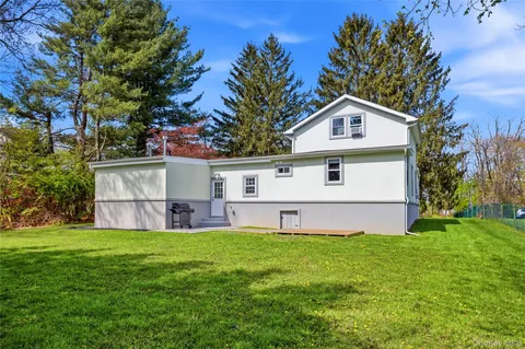 $525,000 | 7 Didio Lane, Montgomery, NY 12549