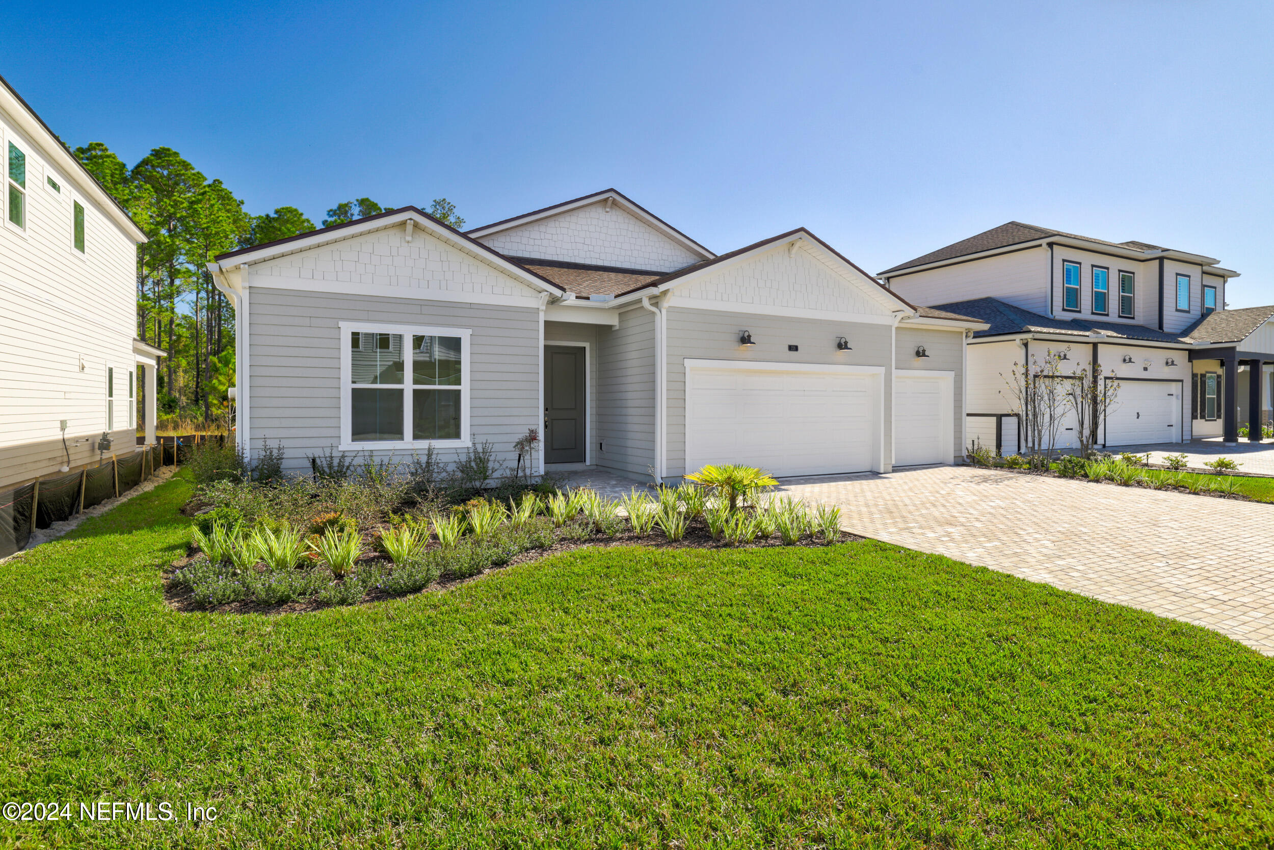 228 Elm Br Road St. Johns, FL 32259 - Photo 2 of 77 Front yard