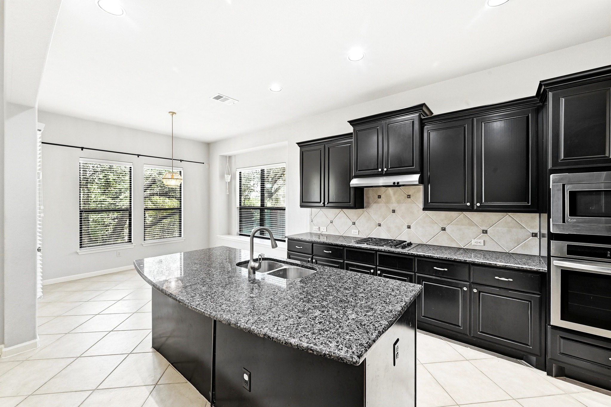 1611 Rimstone Drive Cedar Park, TX 78613 - Photo 12 of 33